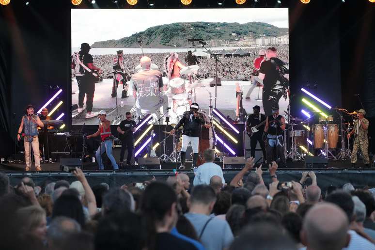 Village People é atração em segundo dia de eventos que marcam a posse de Trump