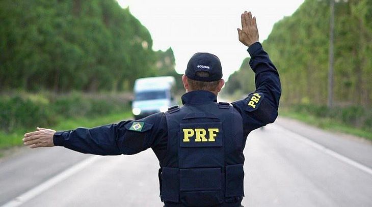 PRF prende homem por conduzir motocicleta alcoolizado, em Pilar