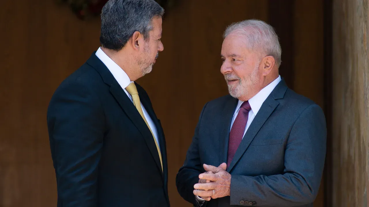 Câmara aprova isenção do IR para quem ganha até R$ 5 mil