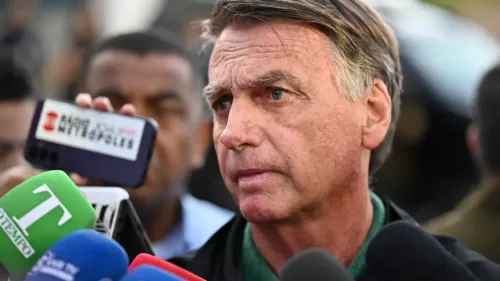 Imagem: Apoio de aliados à família Bolsonaro enfrenta crise por anistia