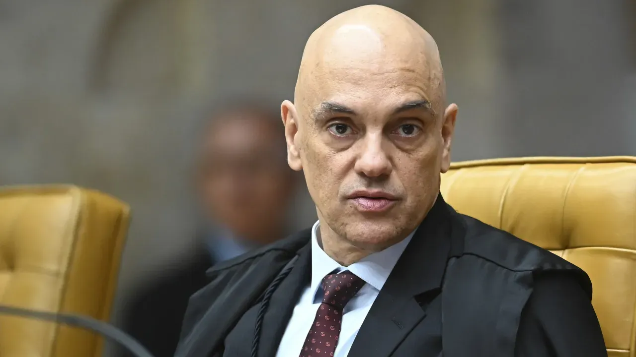 Moraes determina acompanhamento da extradição de Zambelli