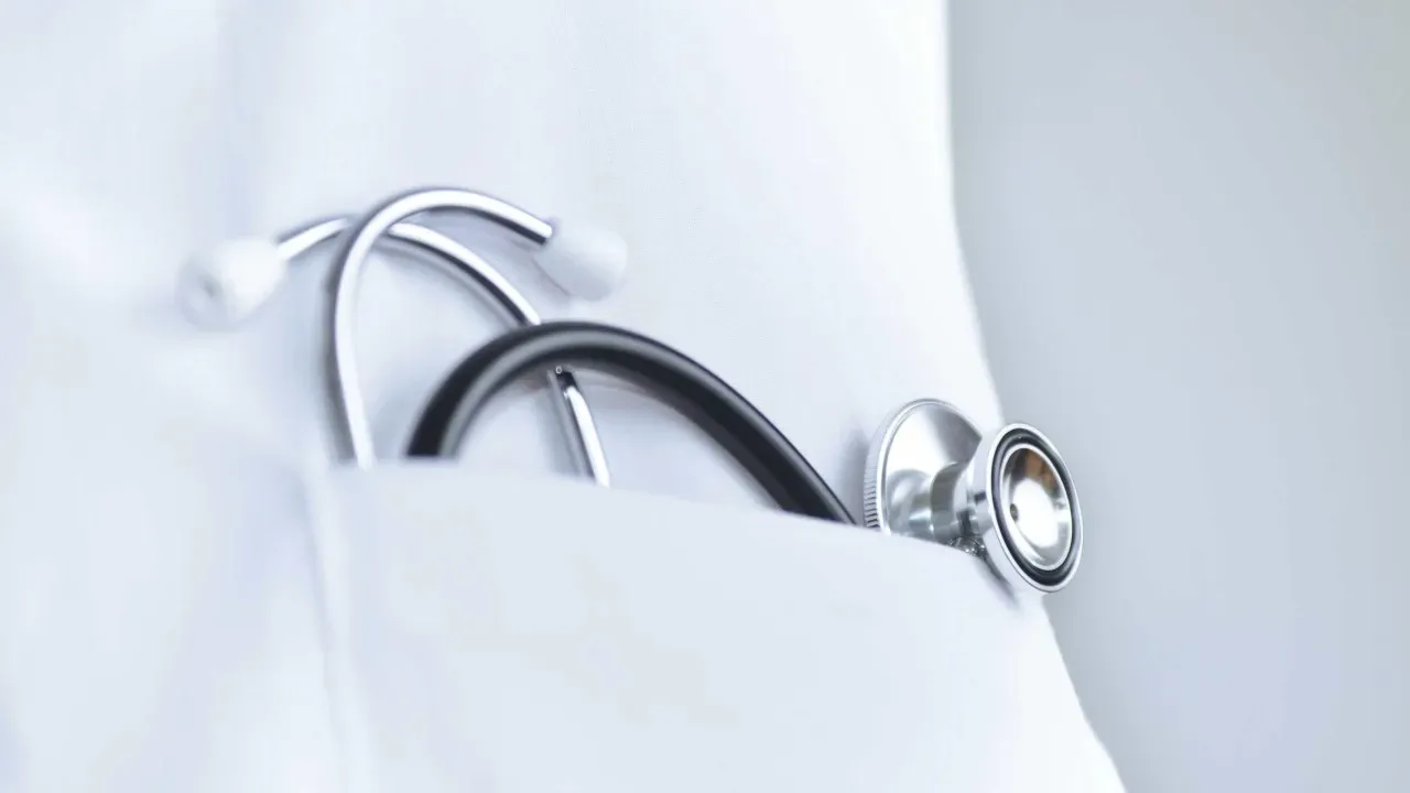 Venda de artigos para residência médica gera polêmica em SP
