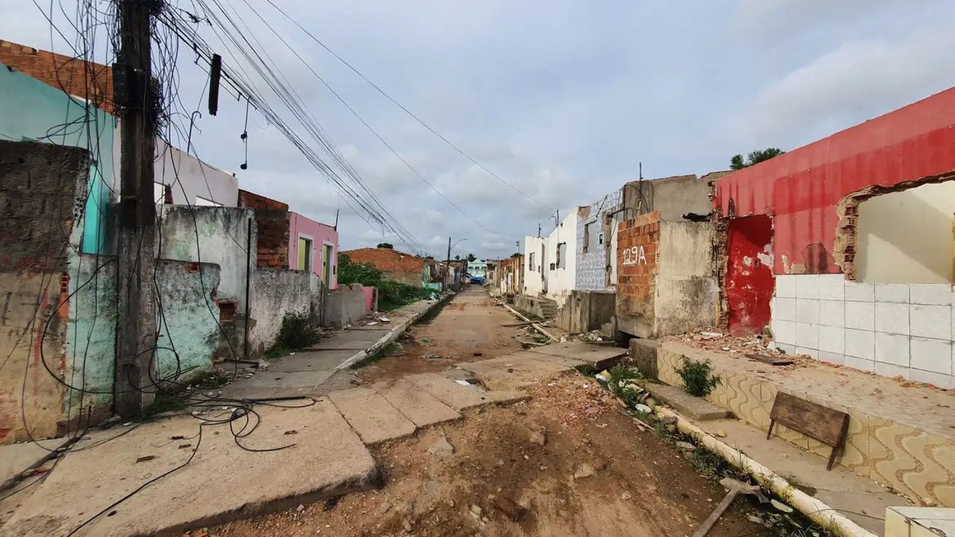 Acordo de Braskem com MPF prevê realocar famílias retiradas de áreas de risco em Maceió