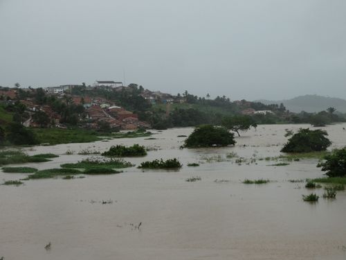 Imagem: Rio Manguaba transborda e afeta Porto Calvo em Alagoas