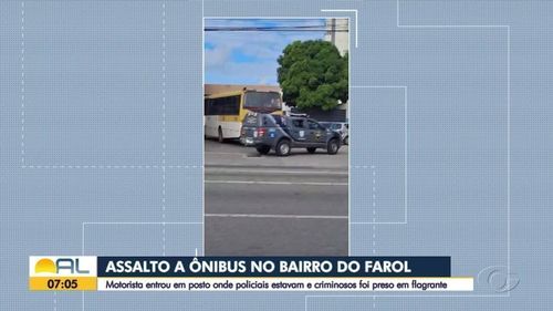 Imagem: Motorista de ônibus bloqueia assalto e suspeito é preso