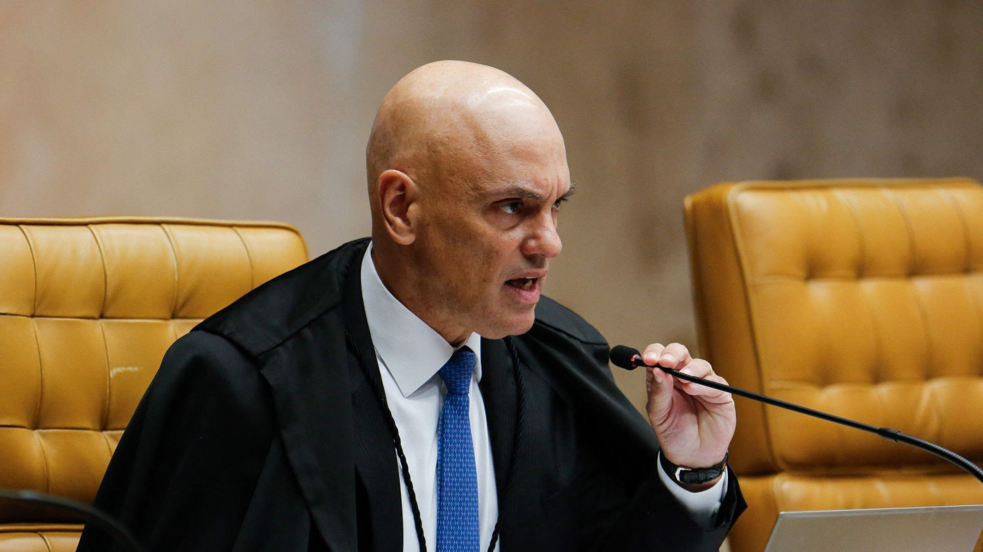 Moraes deu 6.204 decisões sobre o 8/1, com 350 quebras de sigilo e 255 buscas