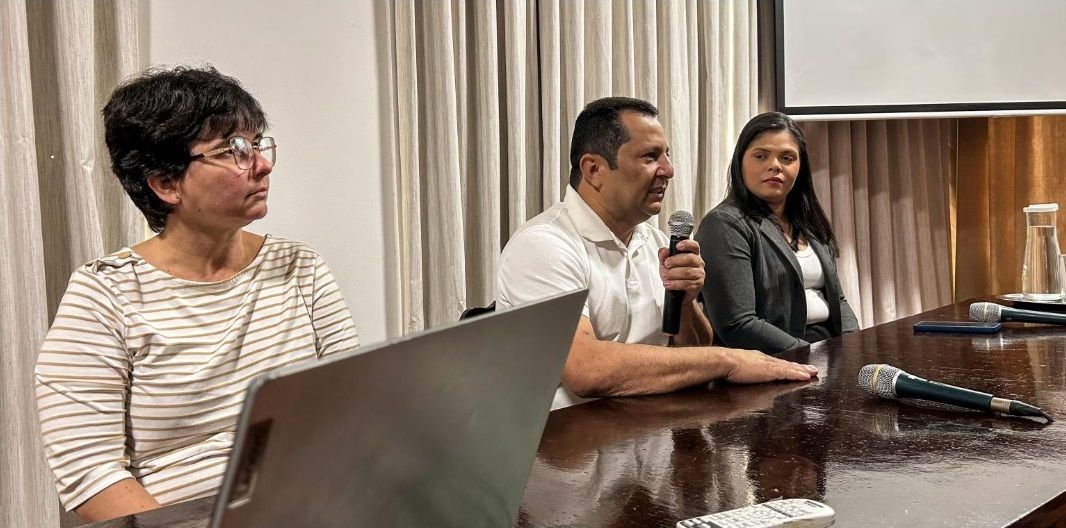 Valdinho Monteiro reunião.jpg