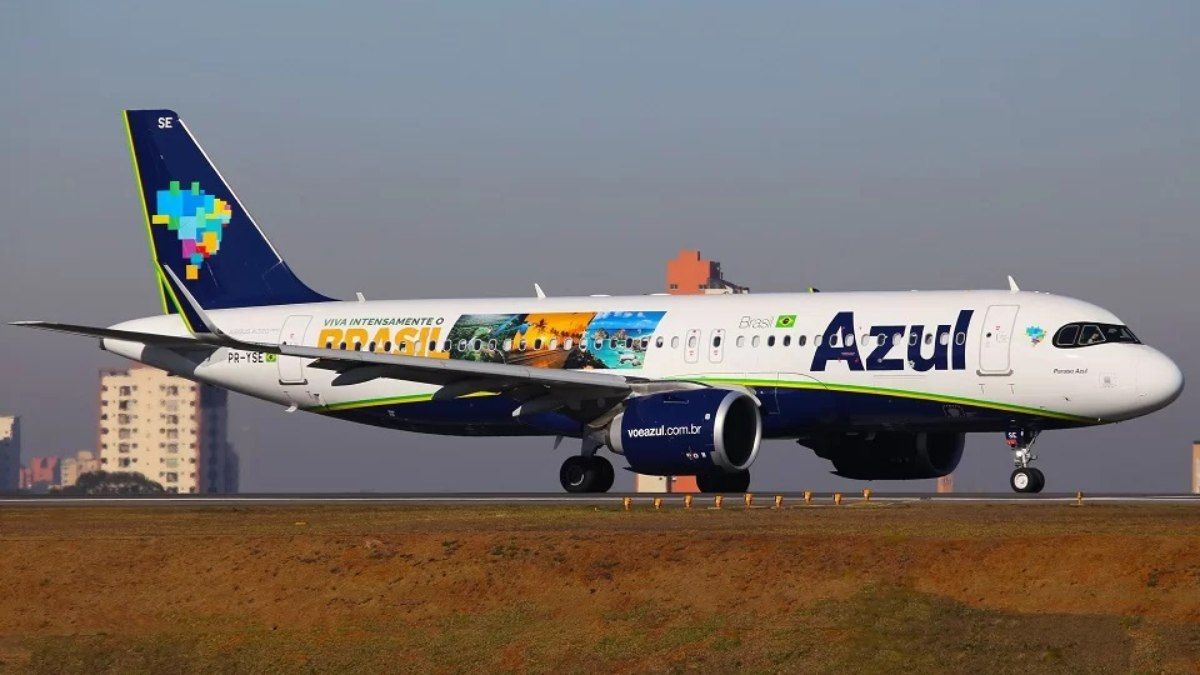 Avião faz pouso de emergência em Brasília por bomba