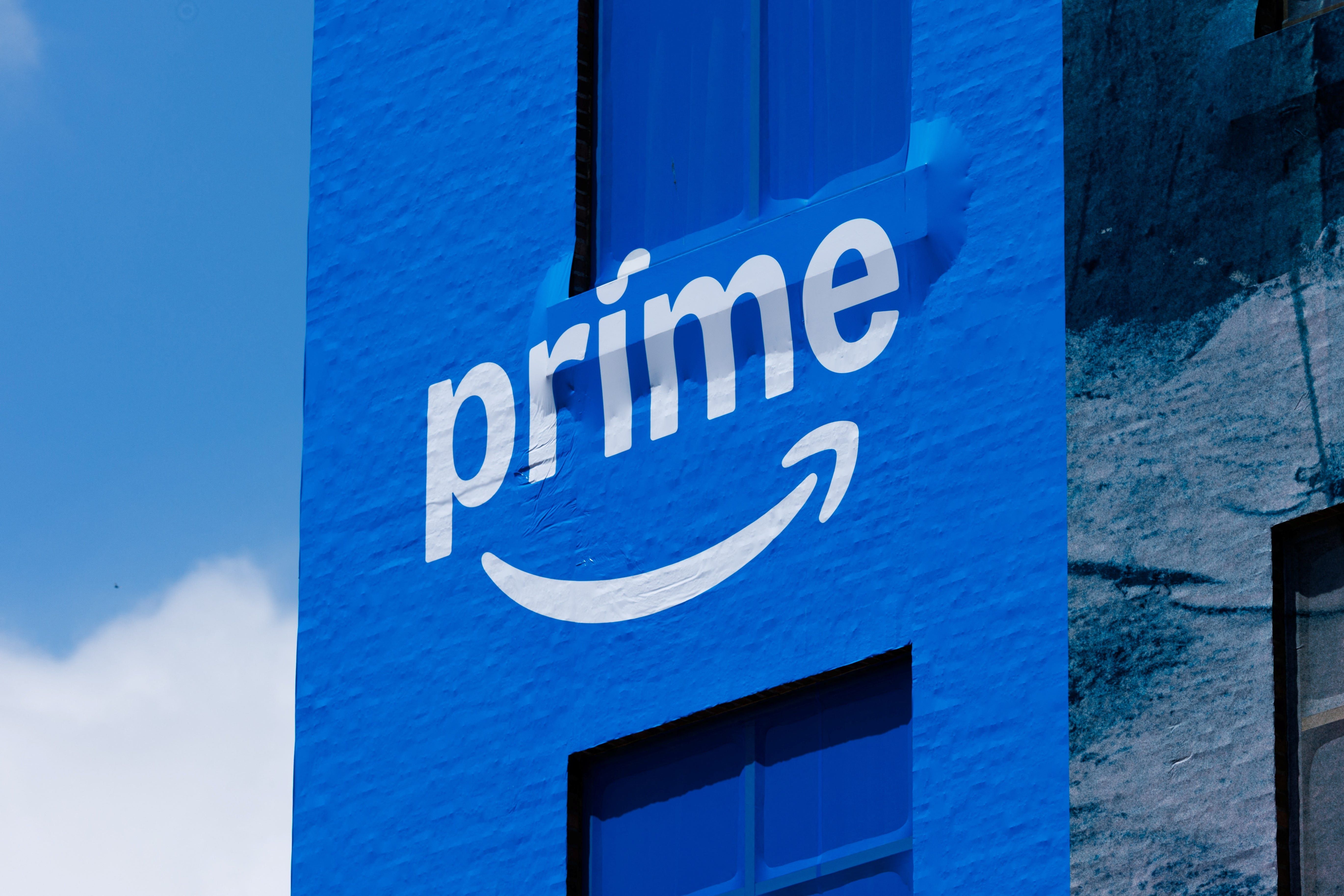 Amazon Supera Expectativas de Lucros, mas Ações Caem